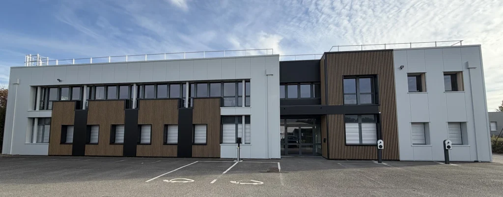 Réhabilitation intérieure et extérieure d'un Siège Social (86)